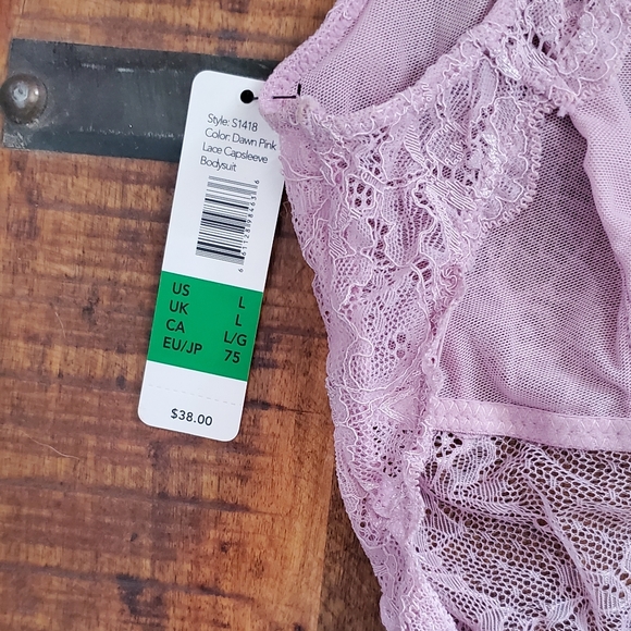 💗 Sam Edelman Lace Dawn Pink Bodysuit 💗 - Picture 9 of 13